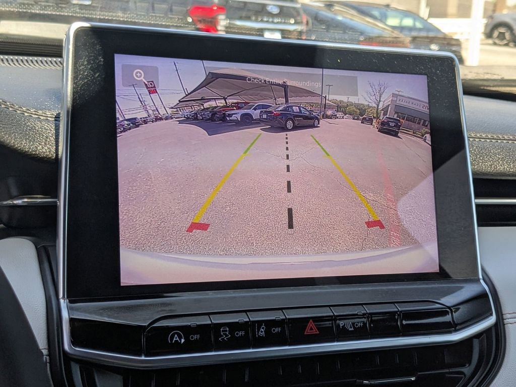 Used 2025 Jeep Compass Limited image 21