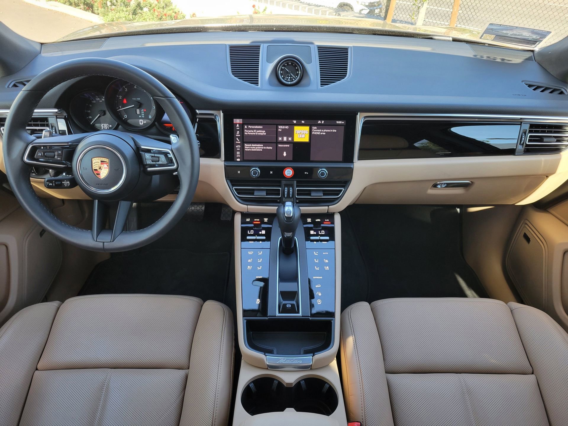 Used 2026 Porsche Macan image 12