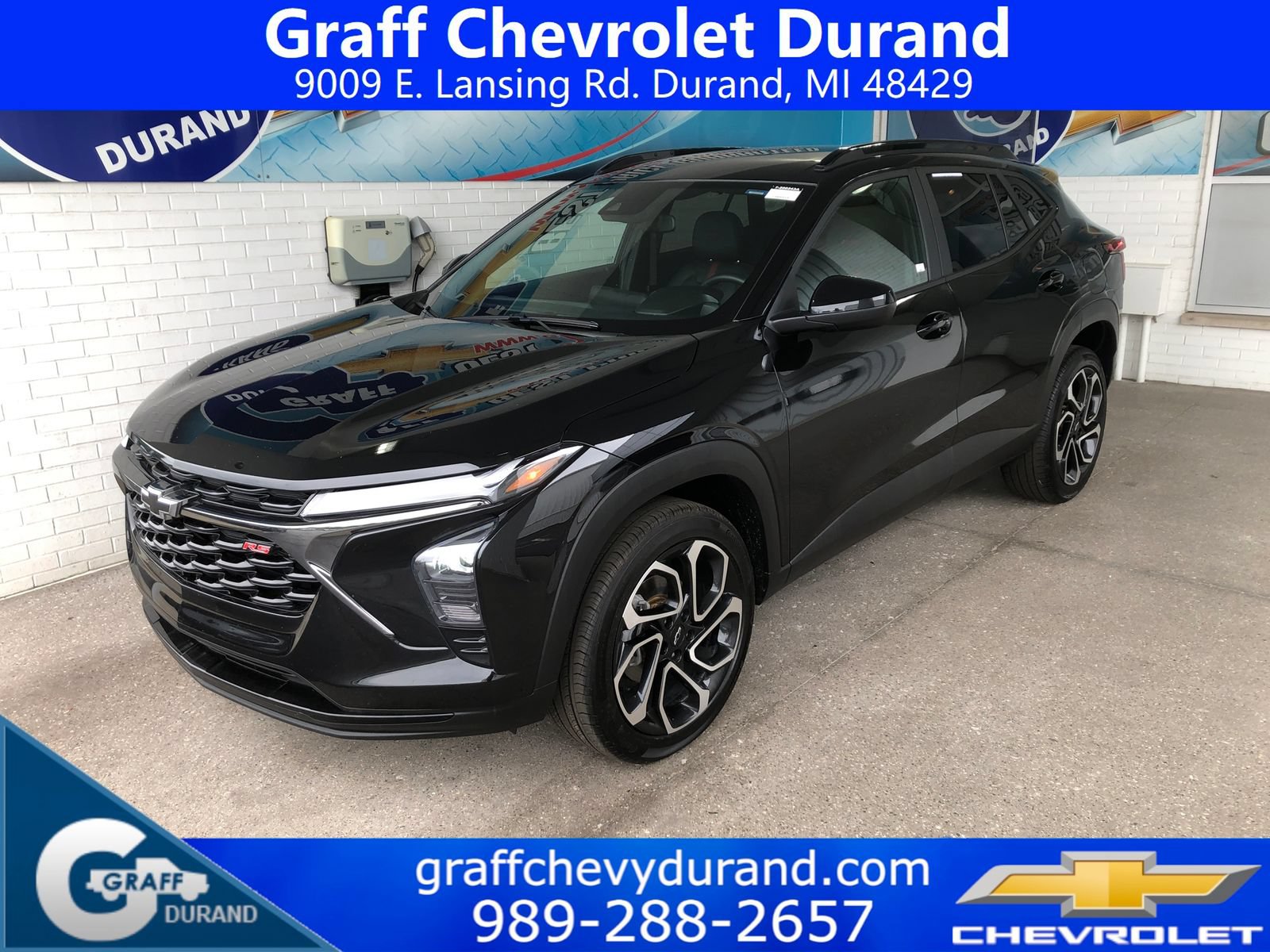 Used 2025 Chevrolet Trax RS w/ Driver Confidence Package FWD image 1