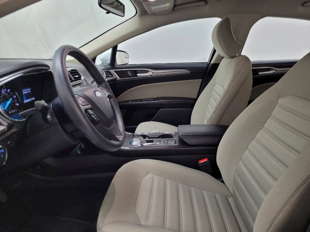 Used 2018 Ford Fusion S image 17