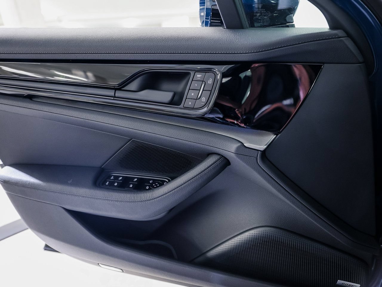 New 2026 Porsche Panamera 4 AWD/4WD image 23
