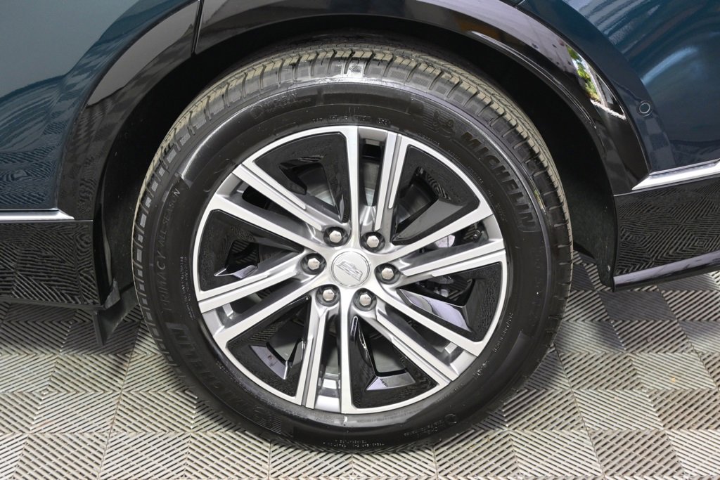 New 2025 Cadillac Lyriq Luxury image 19