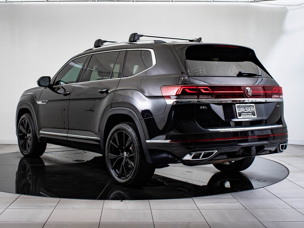 Used 2024 Volkswagen Atlas SEL Premium R-Line image 11
