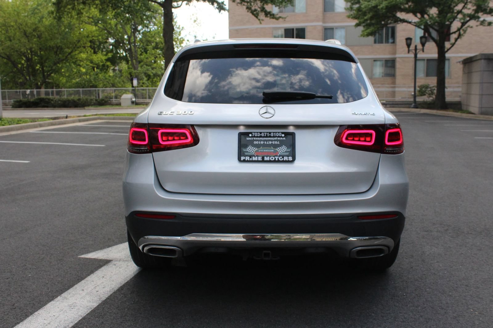 Used 2020 Mercedes-Benz GLC 300 4MATIC w/ Multimedia Package image 8