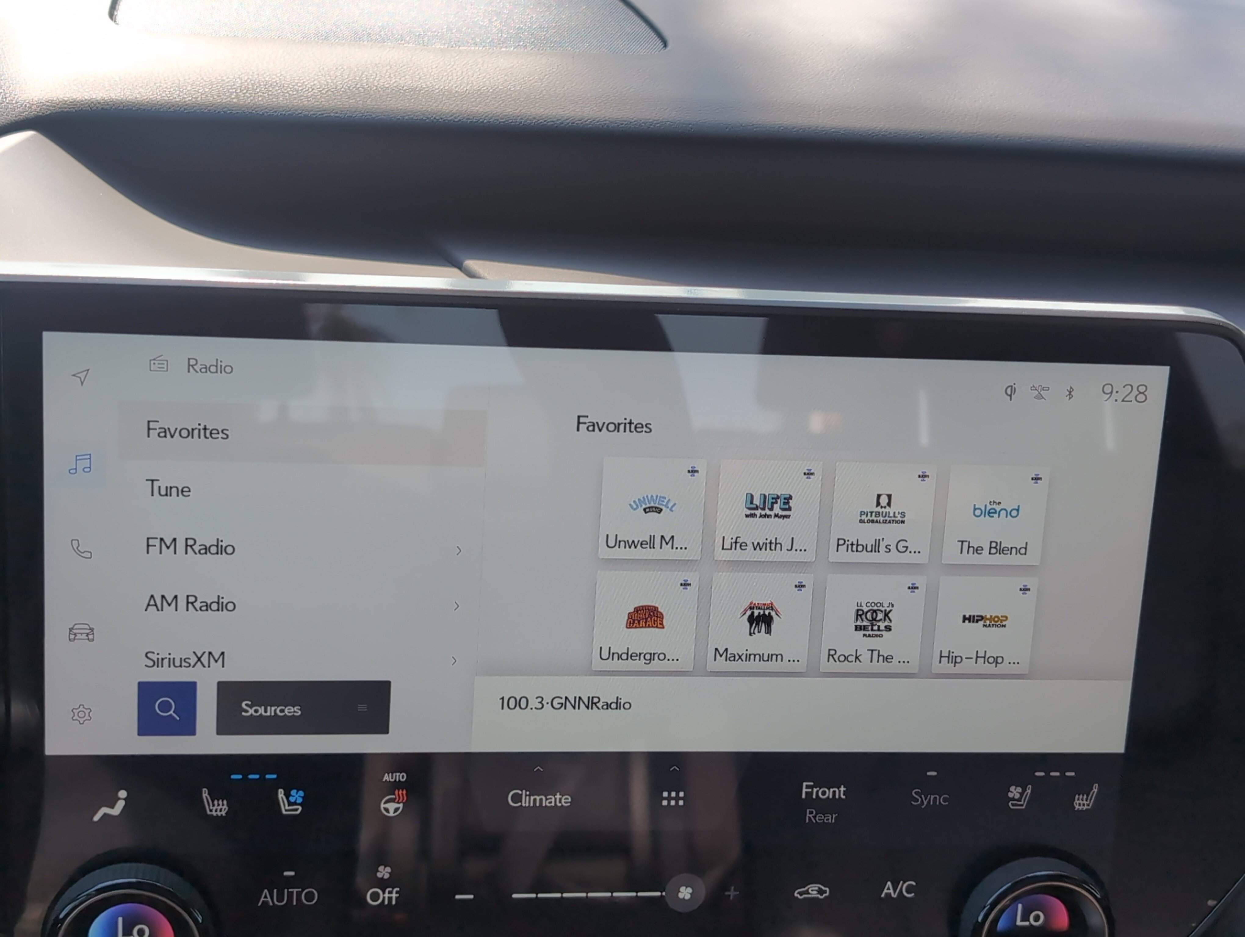 Used 2023 Lexus RX 350 FWD w/ Cold Area Package image 23