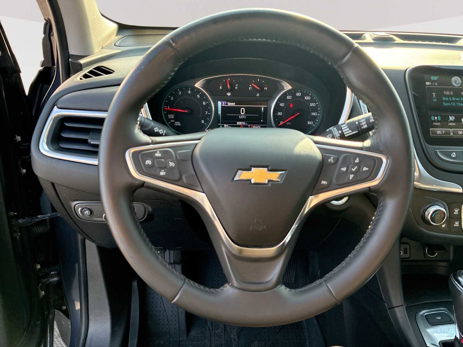 Used 2018 Chevrolet Equinox LT image 10