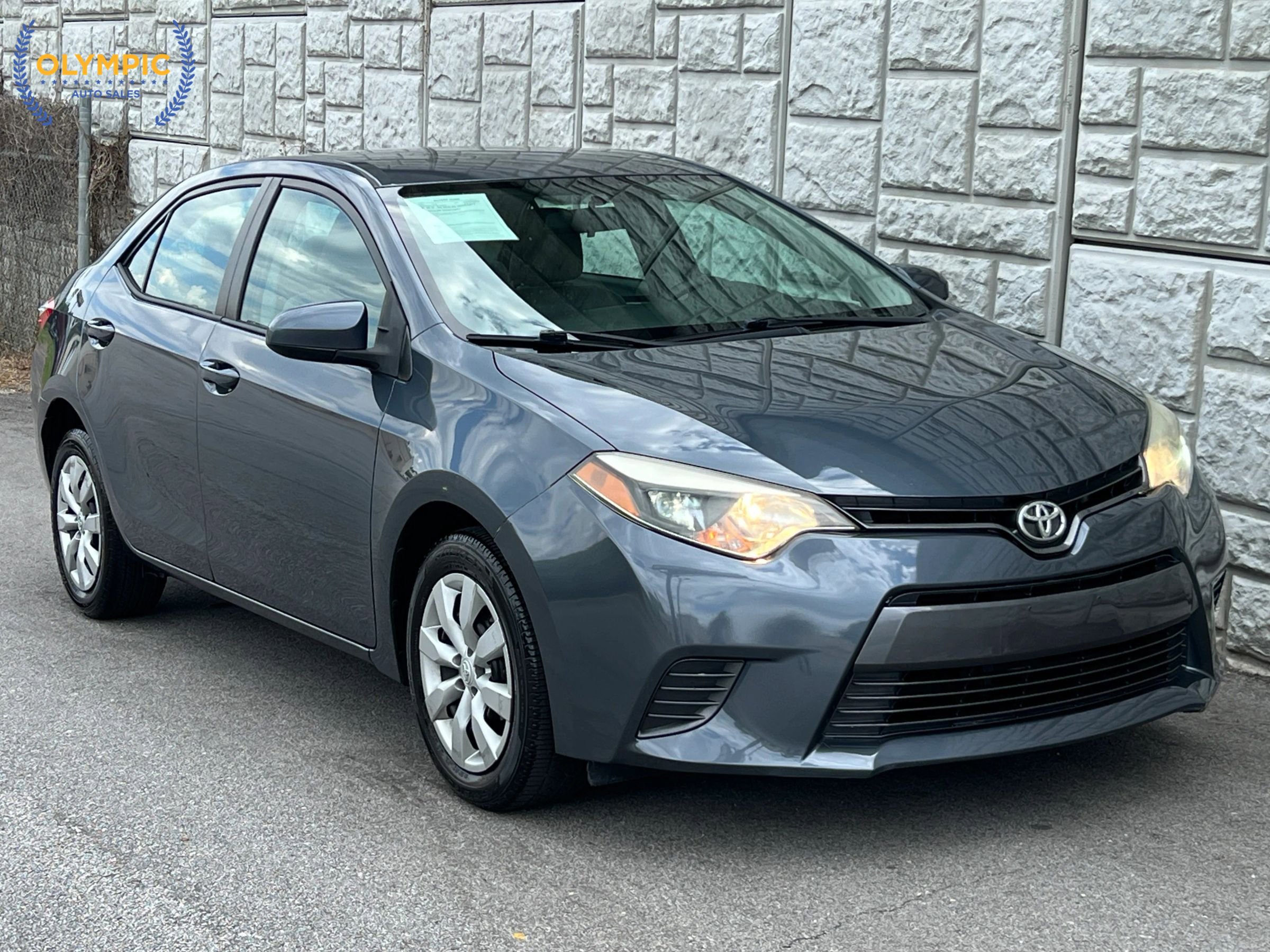 Used 2016 Toyota Corolla LE FWD image 3