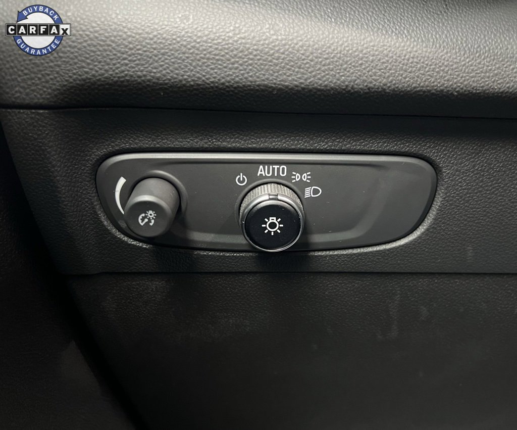 Used 2023 Buick Envision Essence image 12