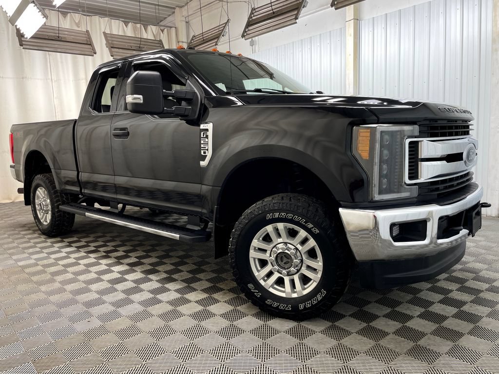 Used 2018 Ford F250 XLT w/ XLT Value Package AWD/4WD image 47
