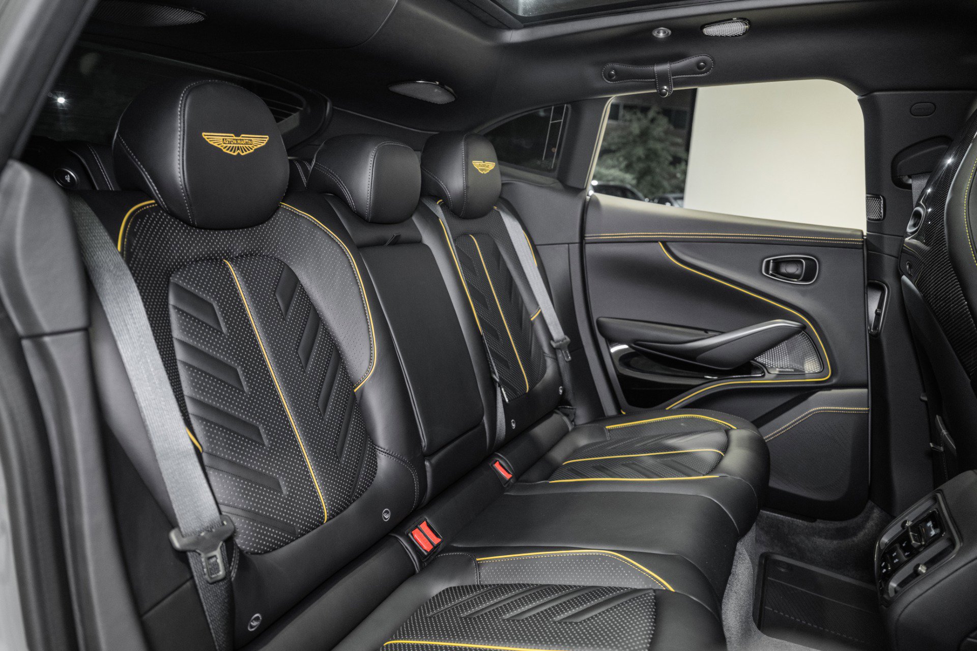 New 2026 Aston Martin DBX S AWD/4WD image 19