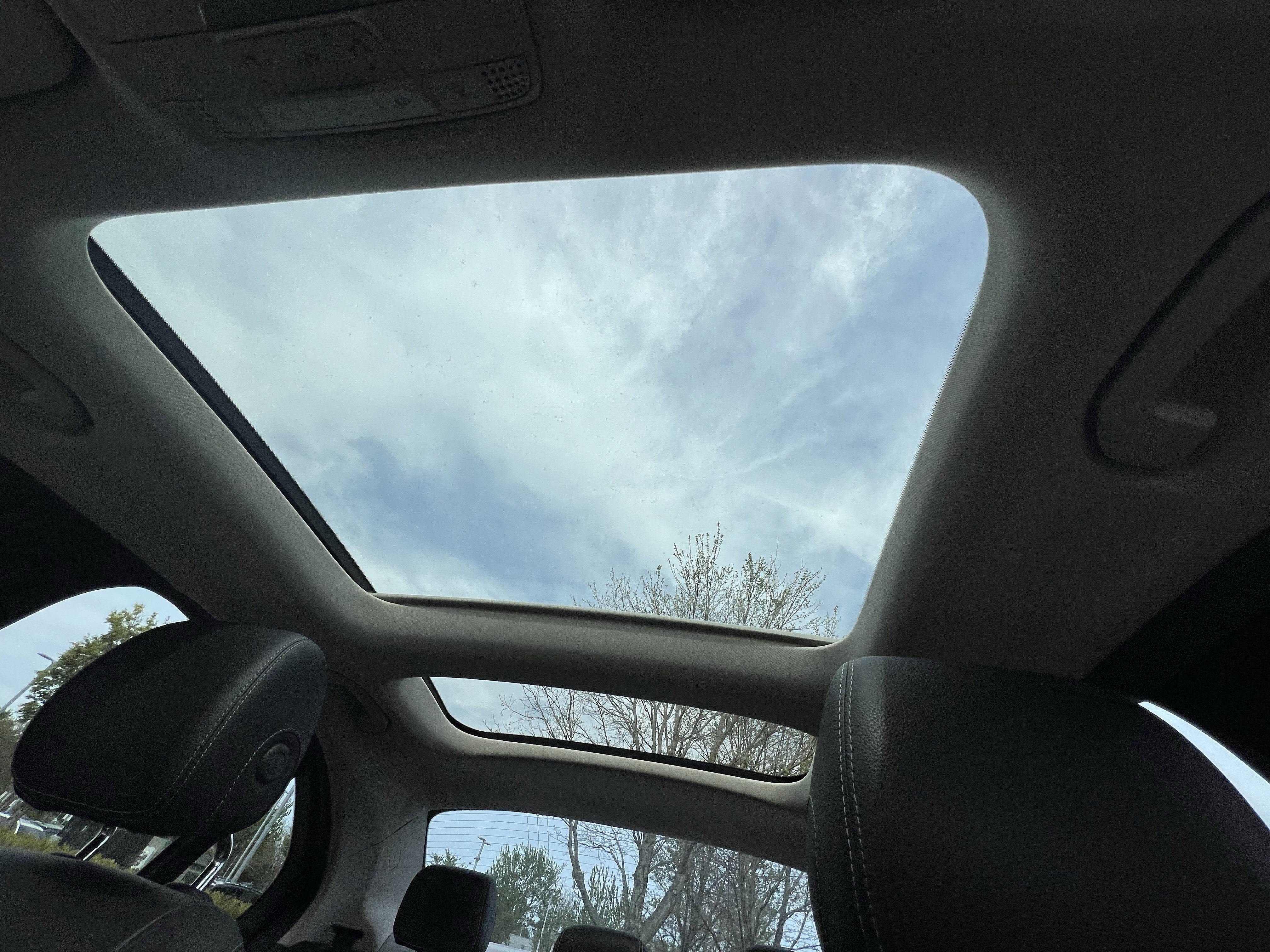 Certified 2018 Mercedes-Benz C 300 4MATIC Sedan image 28