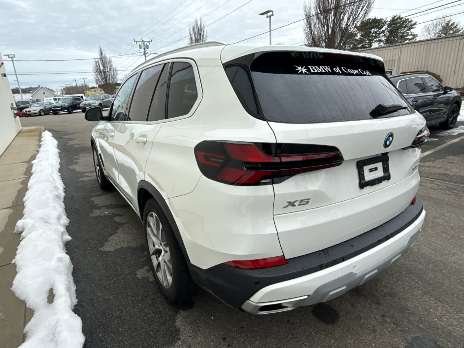 Certified 2025 BMW X5 xDrive50e image 6