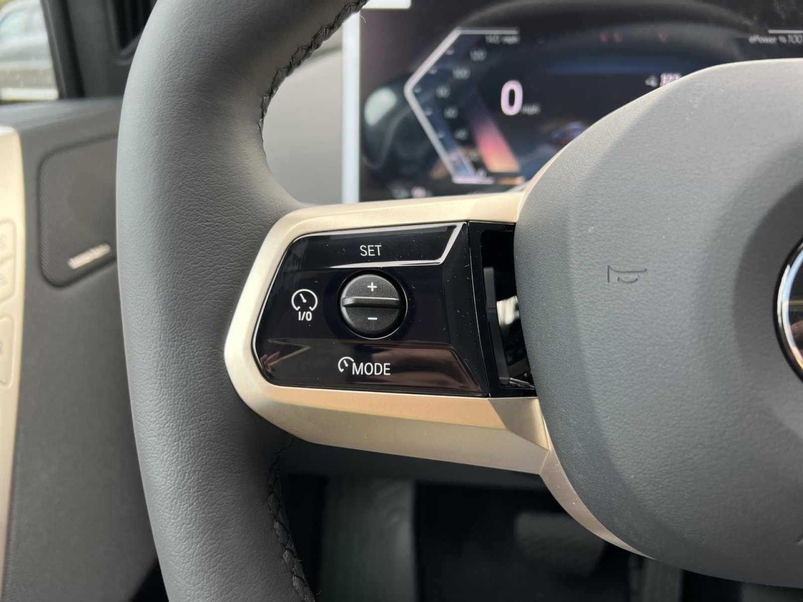 New 2026 BMW iX xDrive60 image 31