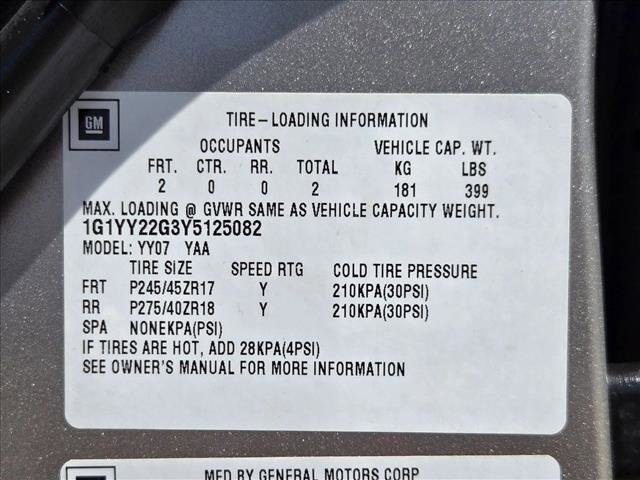 Used 2000 Chevrolet Corvette Coupe w/ Roof Pkg RWD image 19