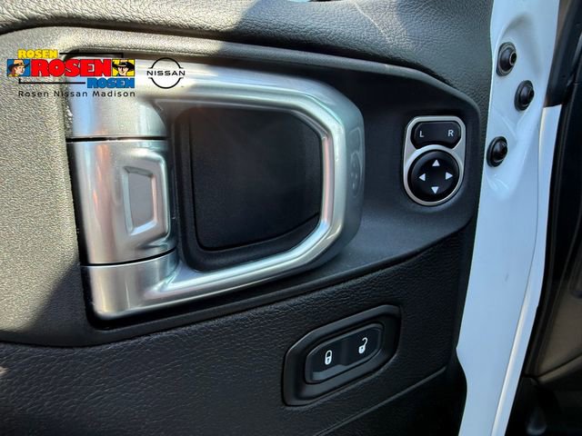 Used 2023 Jeep Wrangler Unlimited Sahara w/ Cold Weather Group AWD/4WD image 11