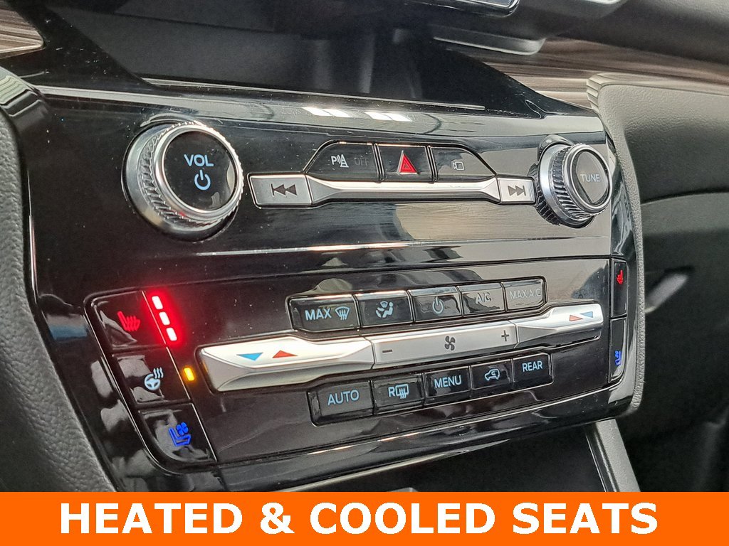 Used 2022 Ford Explorer Limited image 16