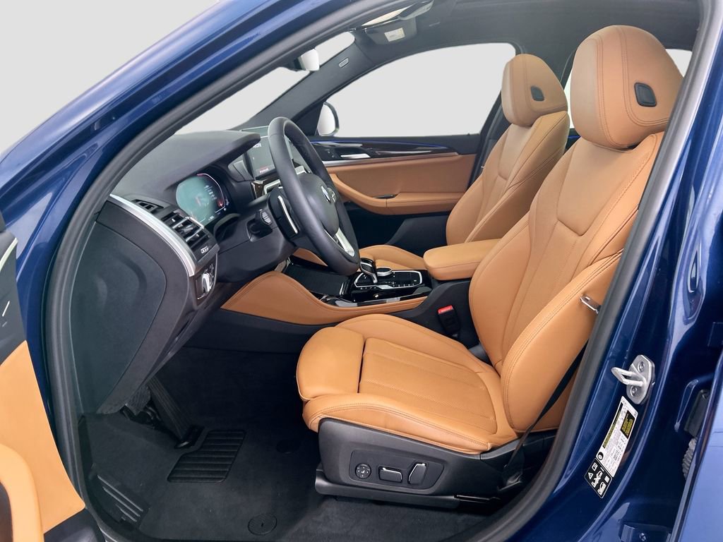 Certified 2024 BMW X4 xDrive30i w/ Premium Package AWD/4WD image 18