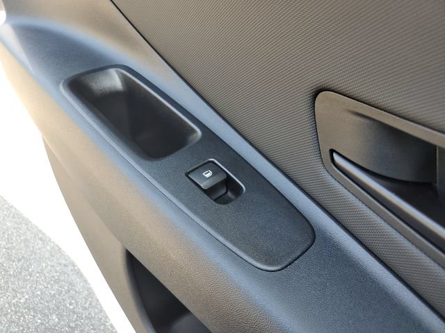 Used 2024 Hyundai Elantra Limited FWD image 20