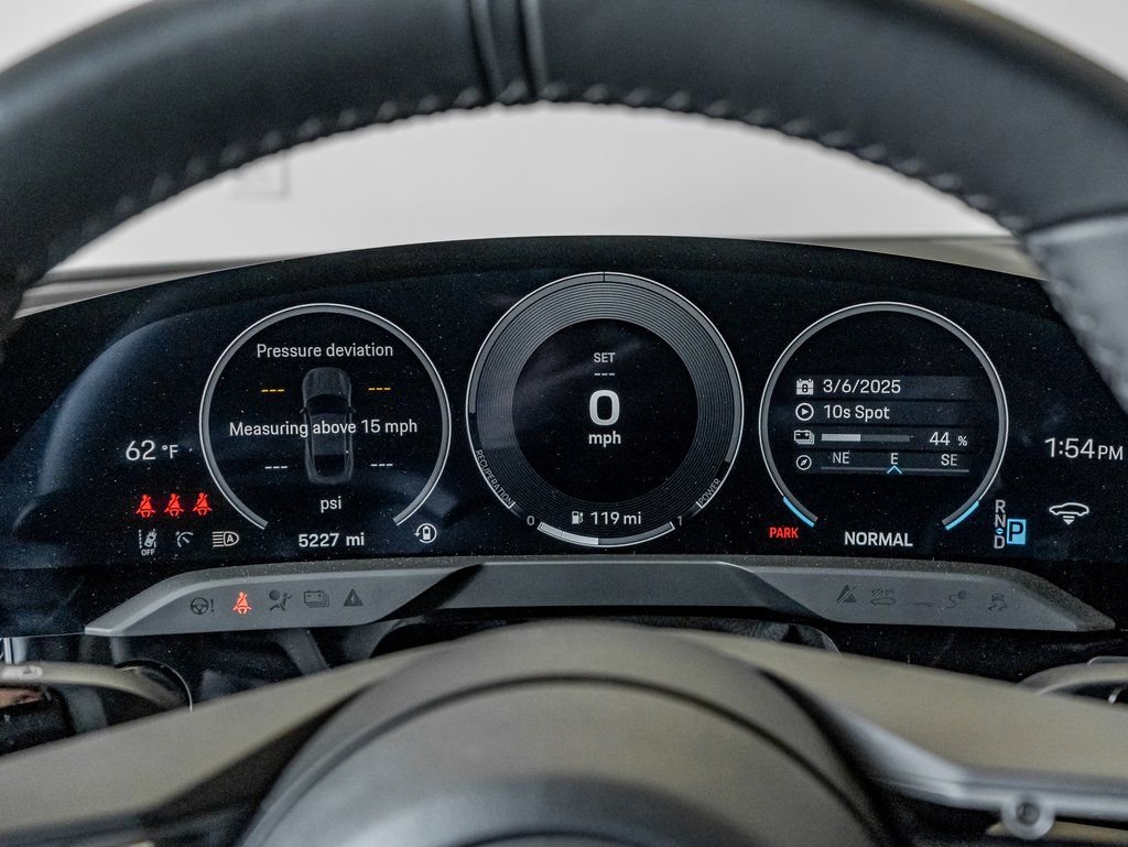 Certified 2025 Porsche Taycan image 17