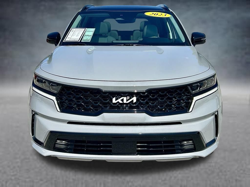 Used 2023 Kia Sorento SX AWD/4WD image 2