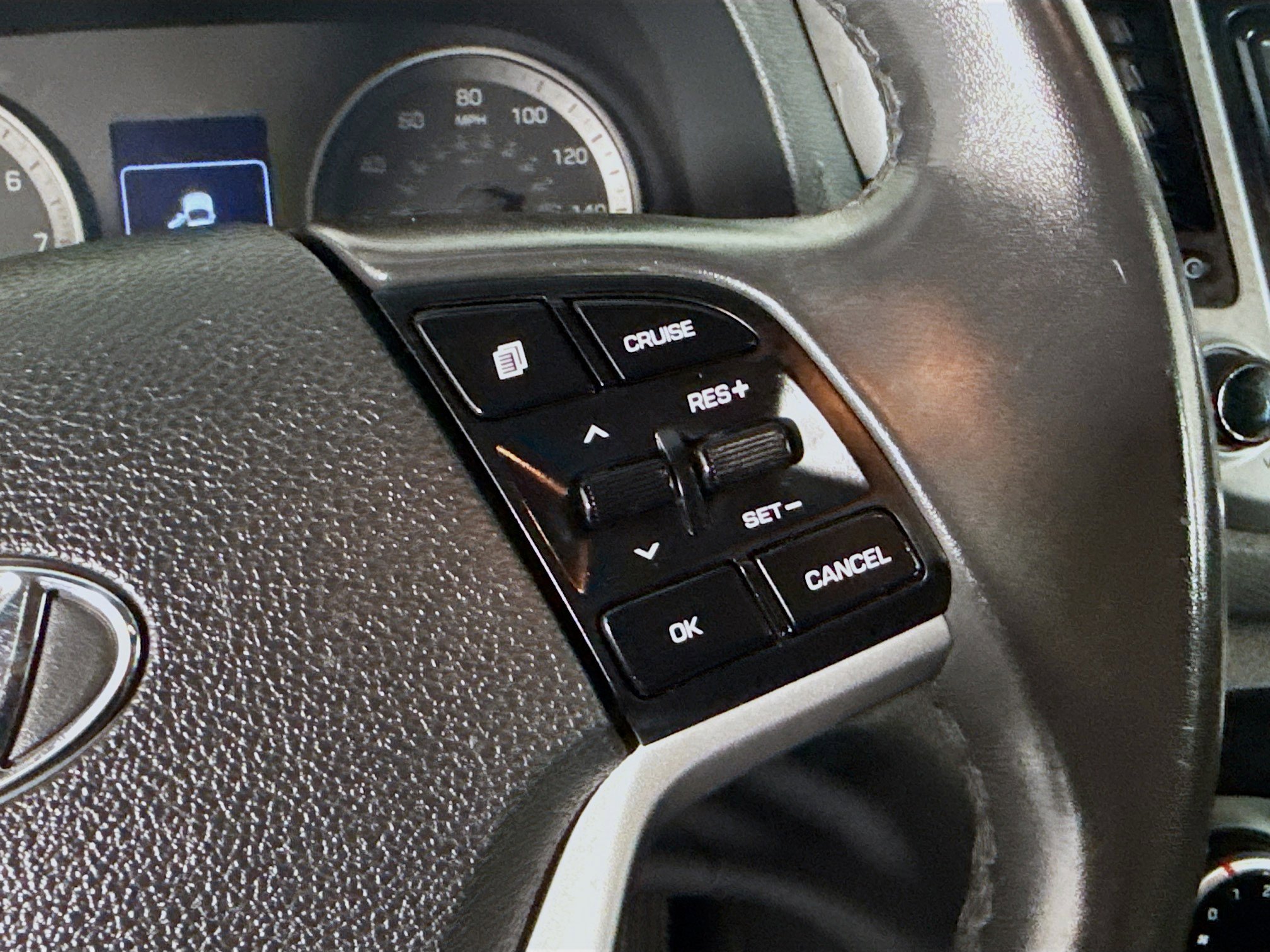 Used 2017 Hyundai Tucson Sport image 15