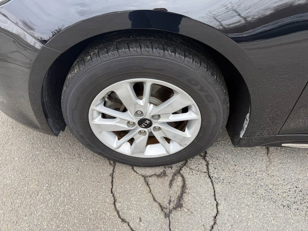 Used 2016 Kia Optima LX image 10