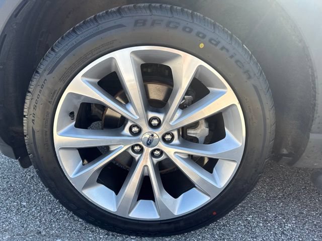 Used 2021 Ford Explorer Platinum w/ Equipment Group 601A AWD/4WD image 13