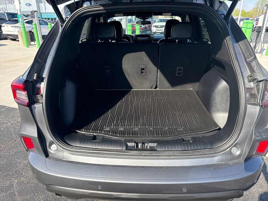 Used 2024 Ford Escape ST-Line w/ Tech Pack #1 image 12
