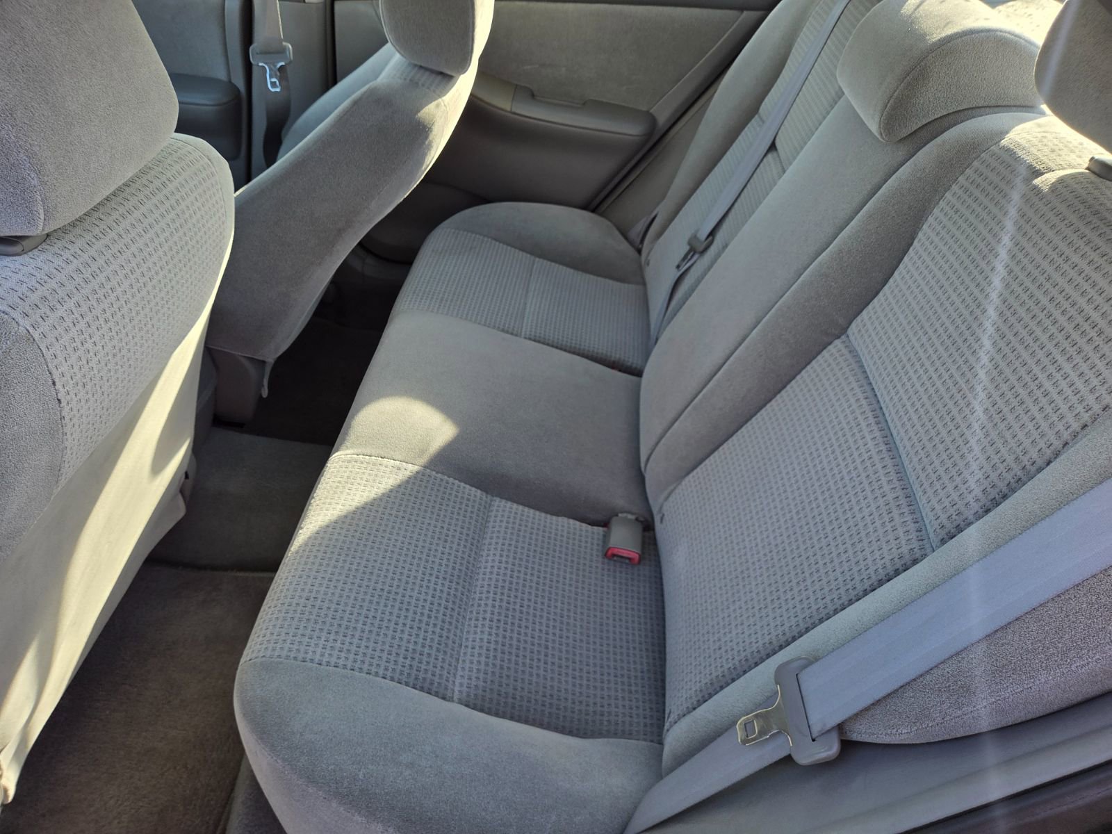 Used 2005 Toyota Corolla CE image 11