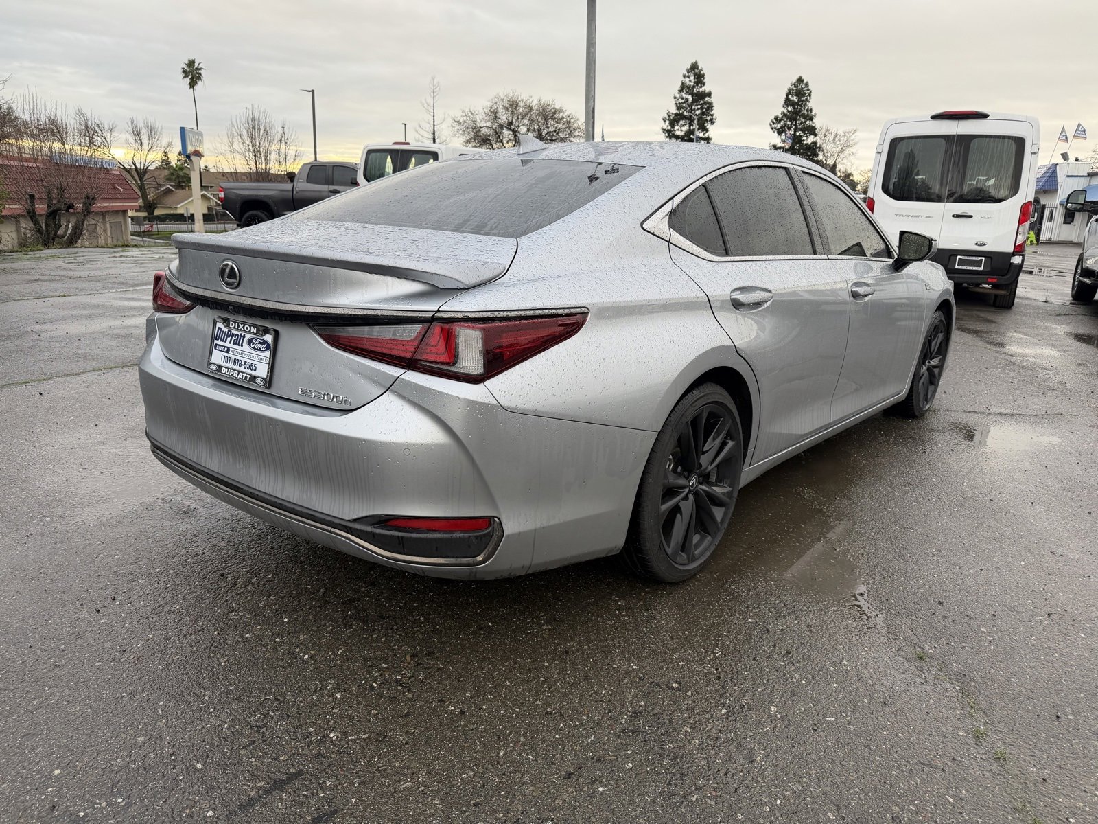 Used 2024 Lexus ES 300h F Sport image 5