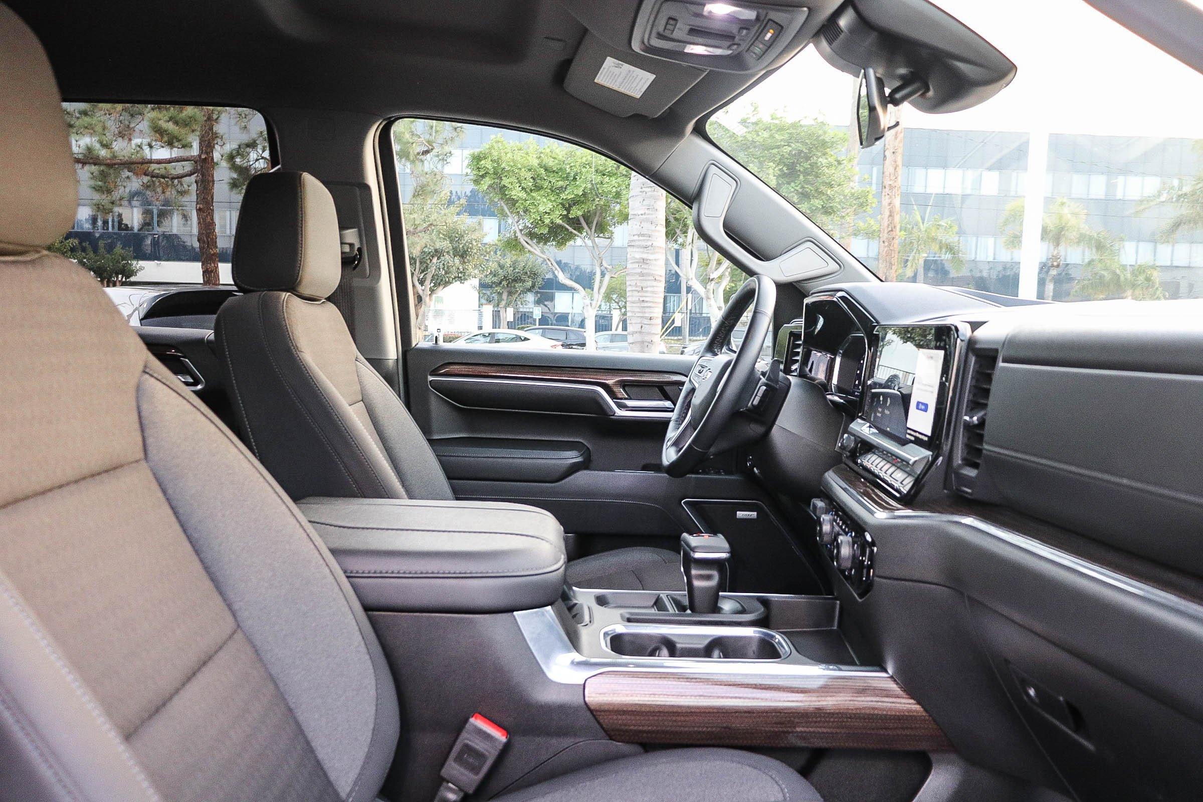 Used 2024 Chevrolet Silverado 1500 RST w/ Convenience Package II image 18