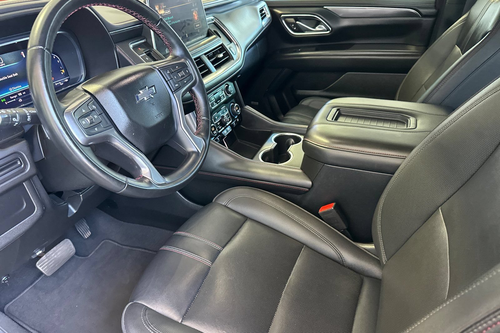 Used 2024 Chevrolet Suburban RST RWD image 10