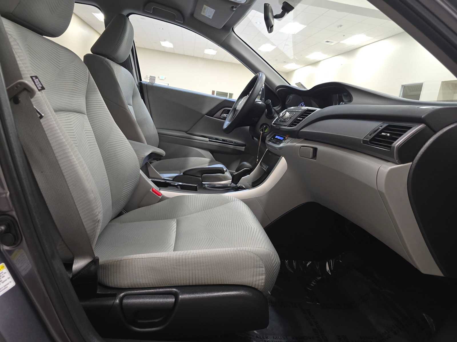 Used 2014 Honda Accord LX image 27