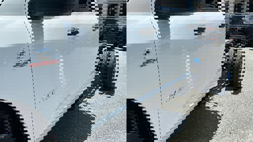 New 2024 RAM 3500 SLT w/ Quick Order Package 2YG SLT image 11