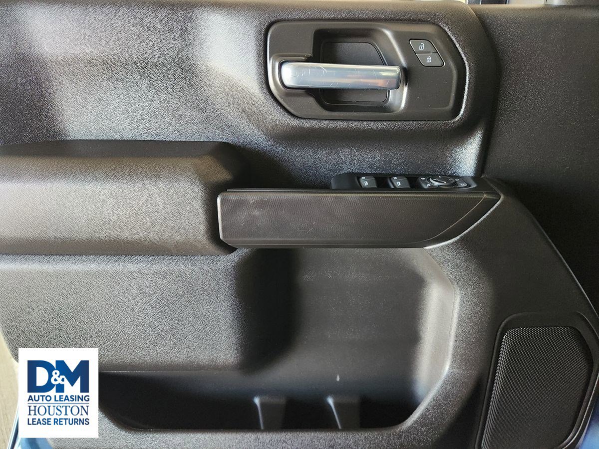 Used 2025 Chevrolet Silverado 2500 Custom w/ Custom Value Package image 29