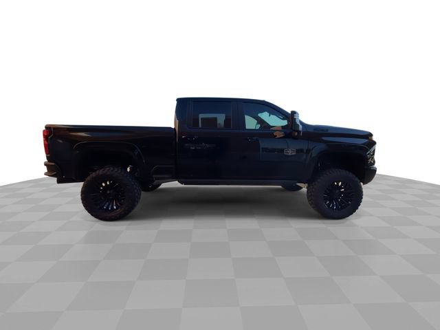 Used 2026 Chevrolet Silverado 2500 LT w/ Trail Boss Package AWD/4WD image 3