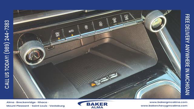 Certified 2026 Chevrolet Traverse LT w/ LPO, Floor Liner Package FWD image 18