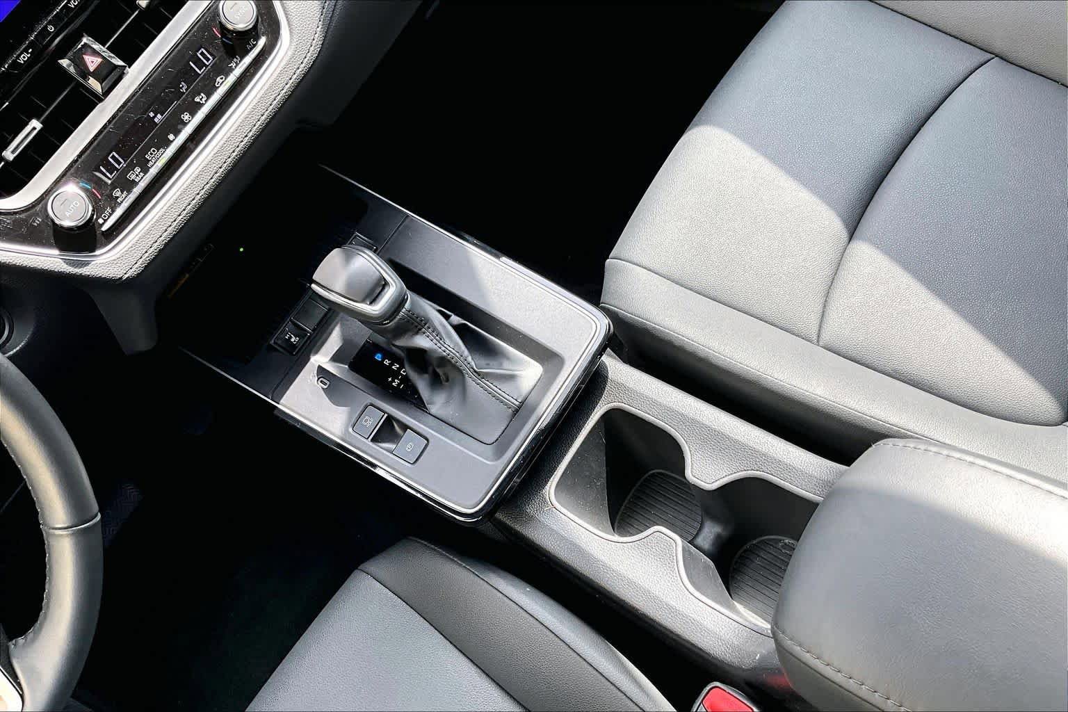Certified 2026 Toyota Corolla Cross XLE w/ Convenience Package FWD image 17