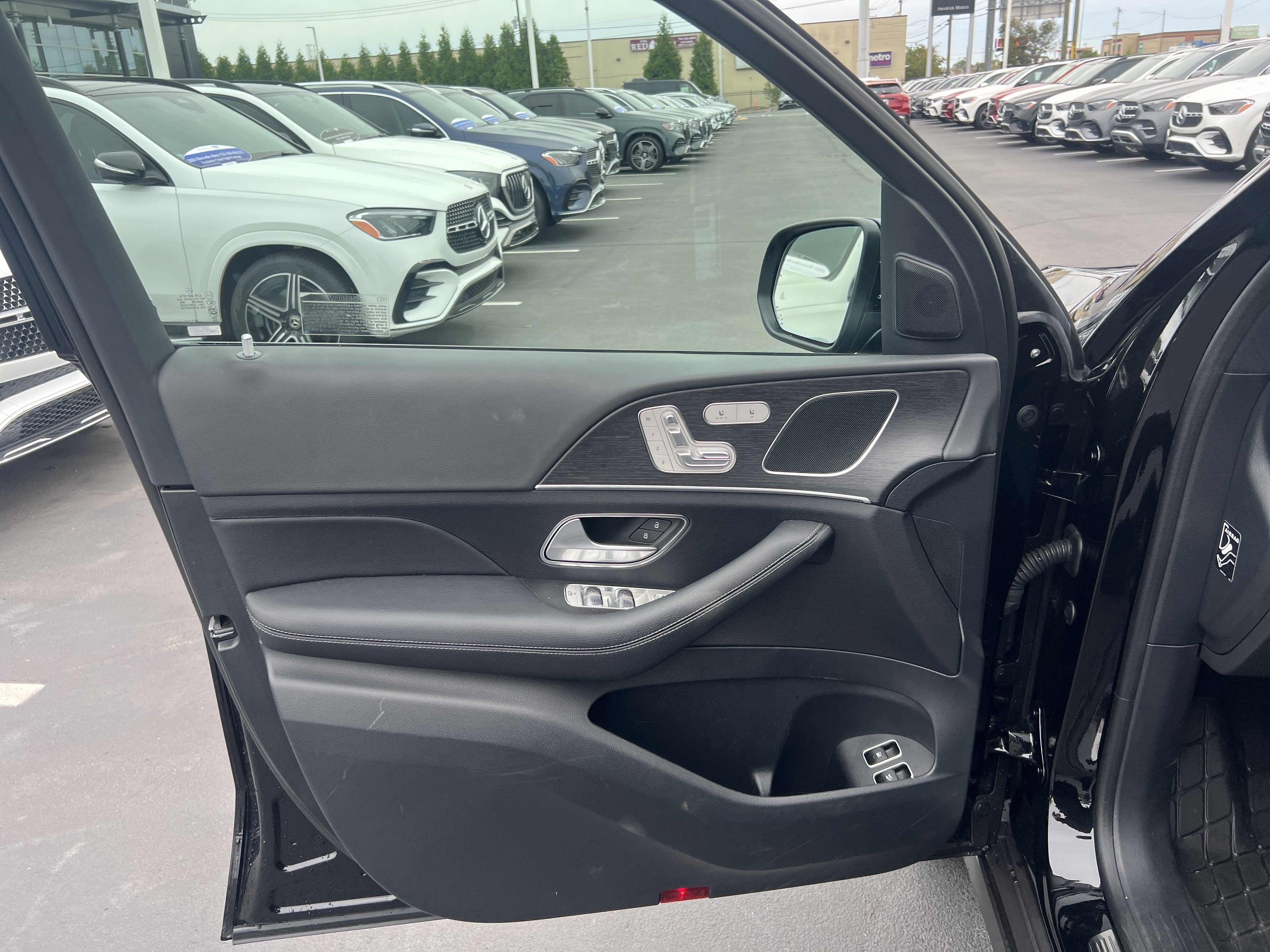Certified 2025 Mercedes-Benz GLE 450e 4MATIC image 14