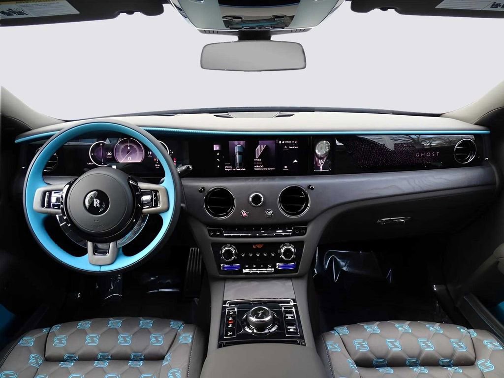 New 2025 Rolls-Royce Ghost image 15