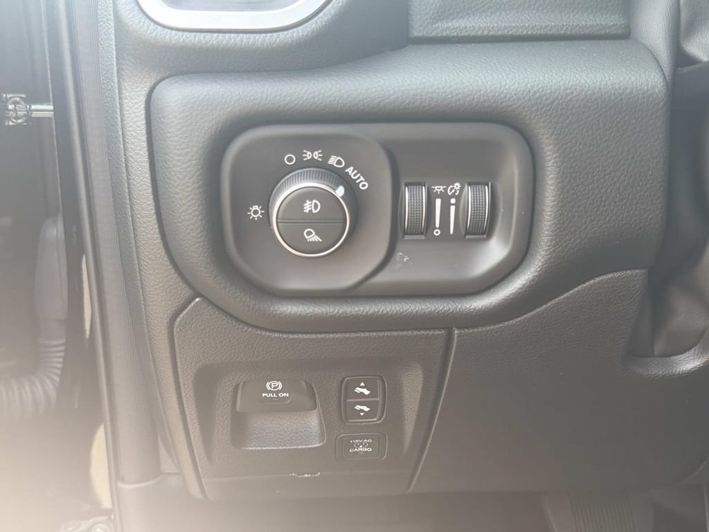 New 2026 RAM 1500 Big Horn AWD/4WD image 12