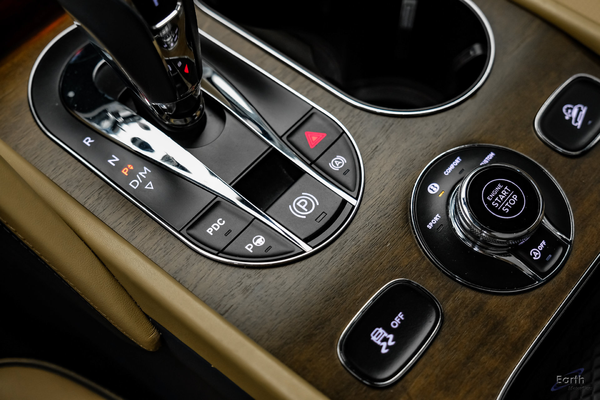 Used 2023 Bentley Bentayga Extended Wheelbase AWD/4WD image 62