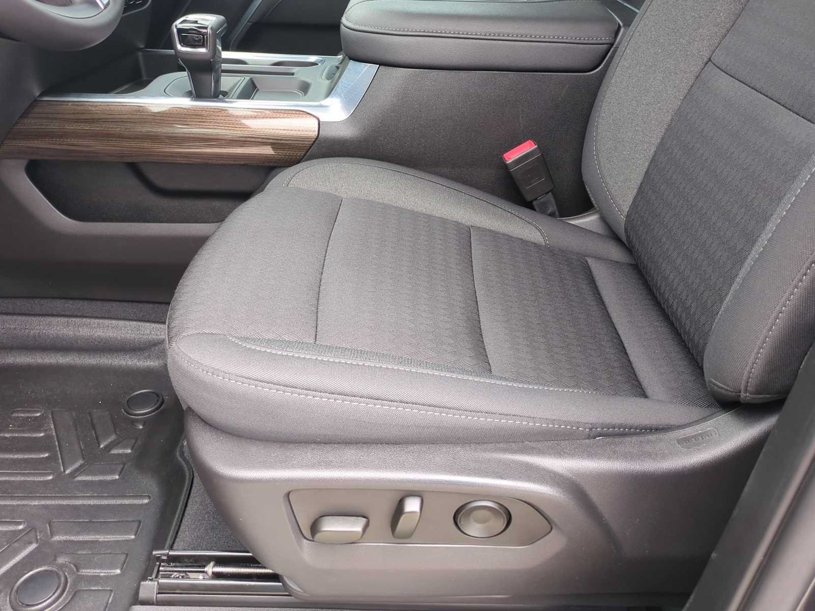 Used 2022 Chevrolet Silverado 1500 RST RWD image 18
