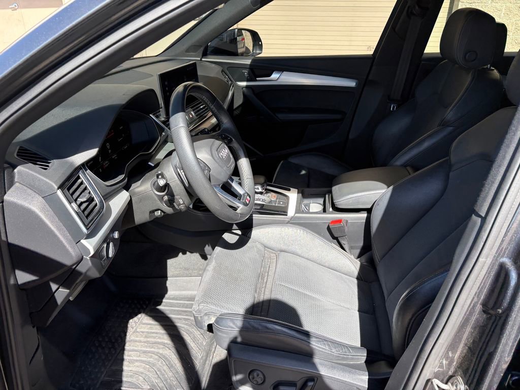 Used 2021 Audi SQ5 Prestige AWD/4WD image 16