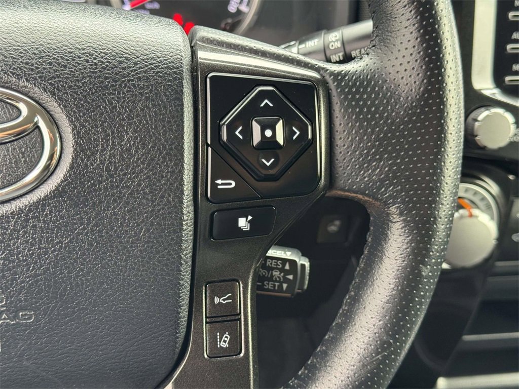 Used 2024 Toyota 4Runner TRD Off-Road Premium image 11
