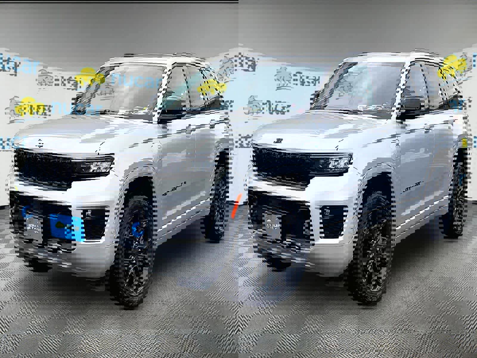 Used 2023 Jeep Grand Cherokee 30th Anniversary image 3