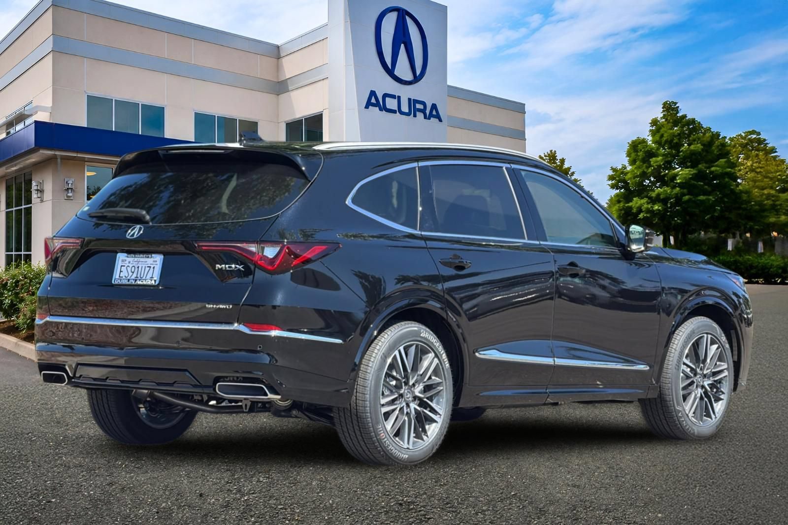 New 2026 Acura MDX w/ Advance Package AWD/4WD image 3