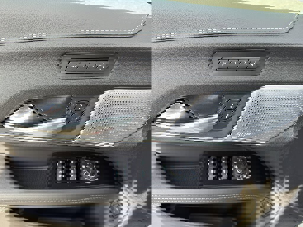 New 2026 Cadillac CT4 Premium Luxury image 10