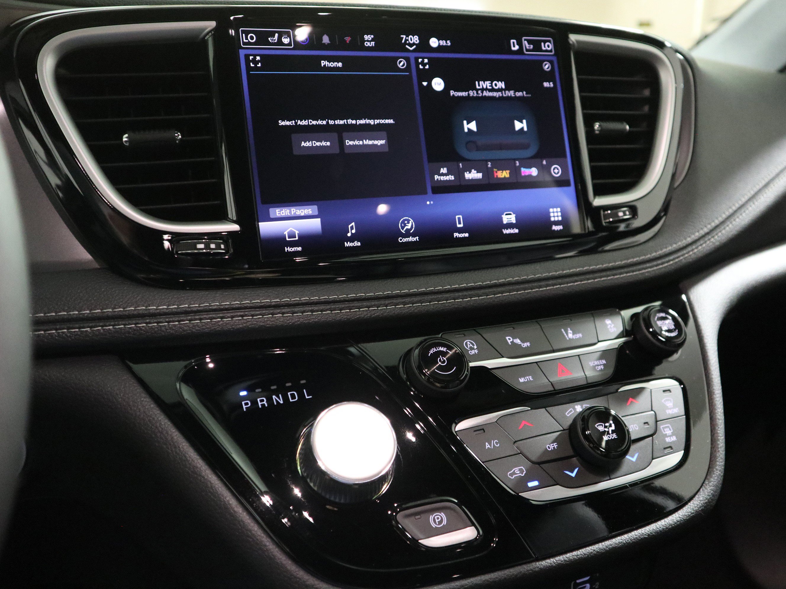 New 2026 Chrysler Pacifica Select image 24