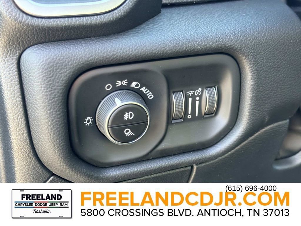 New 2026 RAM 1500 4x4 Crew Cab image 24